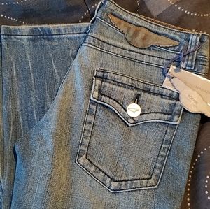 BCBG MAXAZRIA "Sophie" twisted flare jean NWT 4